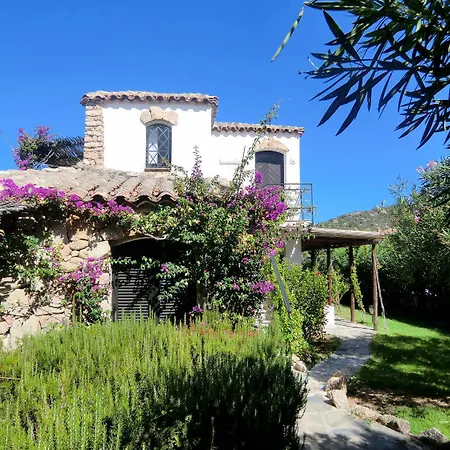 Hotel La Jacia &