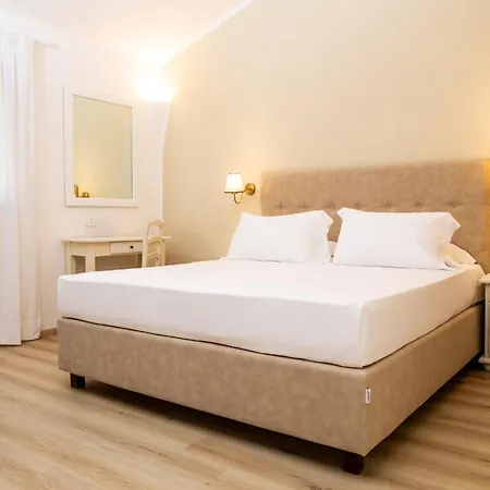 Hotel La Jacia &