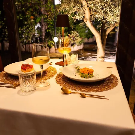 Hotel La Jacia &