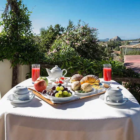 Hotel La Jacia & 4*